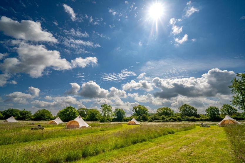 Willa Red Clover At Blanca'S Bell Tents Ringstead  Zewnętrze zdjęcie